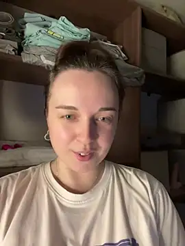 RussianGirls_'s cam snapshot