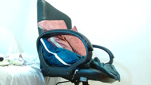 Nataly_Burning's cam snapshot