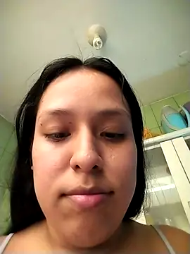 Aleja_1426 live sex cam