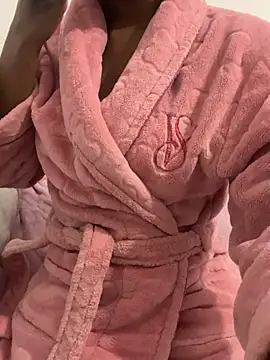 BellaRosex_x's cam snapshot