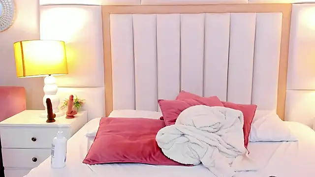 LaylaaDoll's cam snapshot