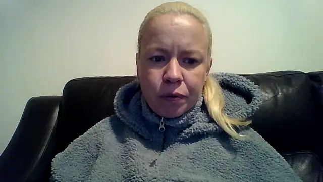 jennyblondeuk's cam snapshot