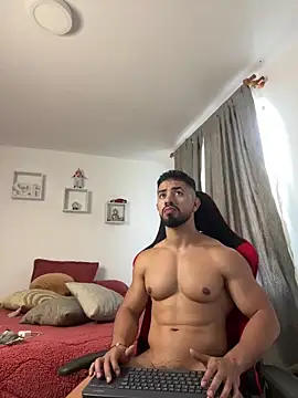 Ezzio_Scolaro live sex cam