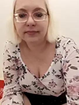 VikaKing's cam snapshot