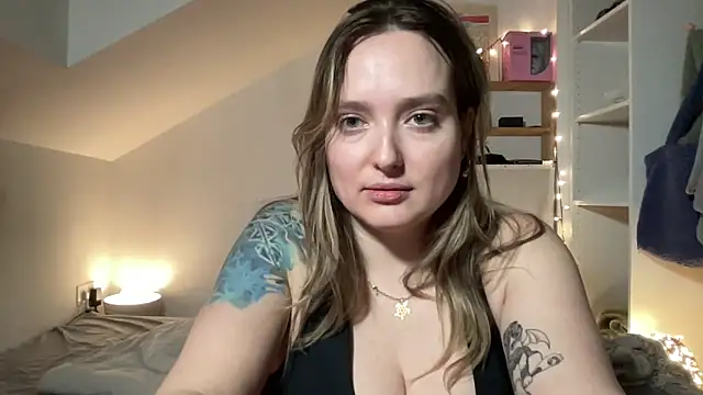 MyMegann's cam snapshot