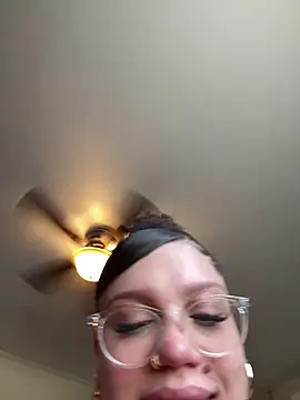 QueenNuttCollector's cam snapshot