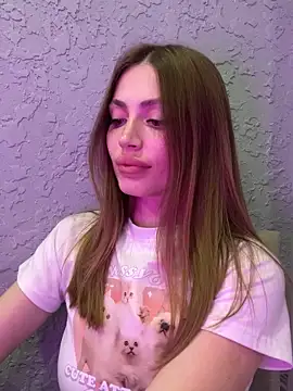 Elizabeth_Tay's cam snapshot