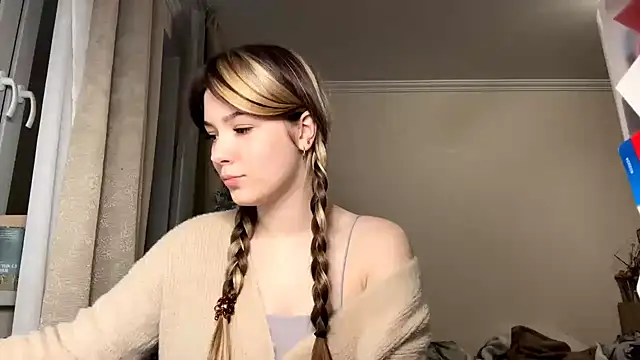 Kimi_Luckman live sex cam