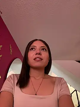 PrettyAmber's cam snapshot