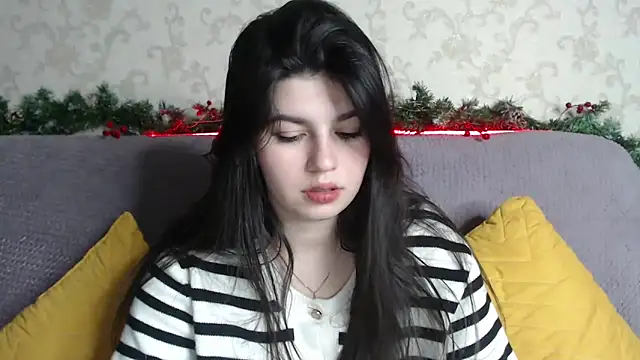 KisaModel's cam snapshot