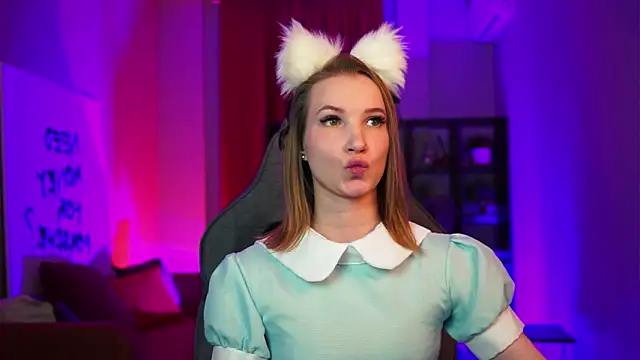 Megan_Rodgers's cam snapshot