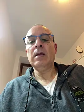 sempreilmio2's cam snapshot