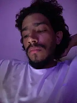 OfficialMineirinho's cam snapshot