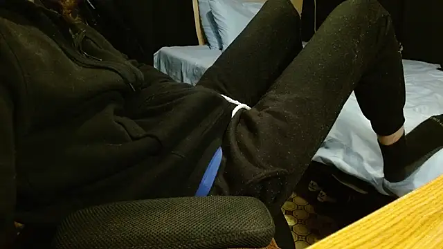 readytocome90's cam snapshot