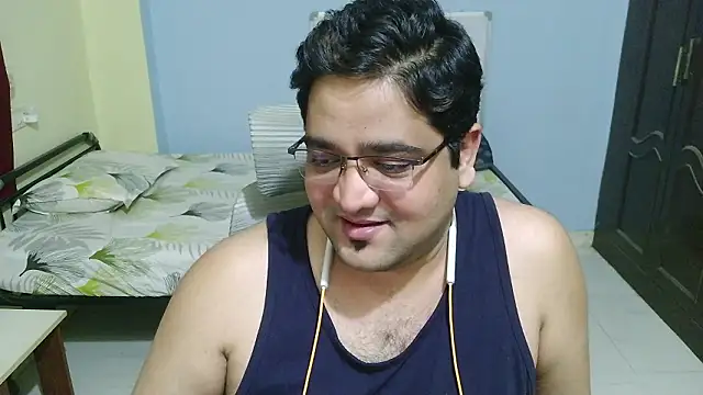 Charmer-Boy live sex cam