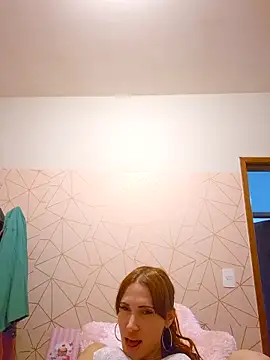 Irresistible24's cam snapshot