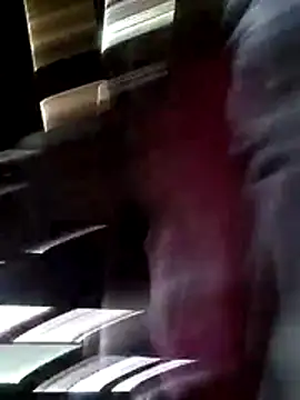 Efrain2090 live sex cam