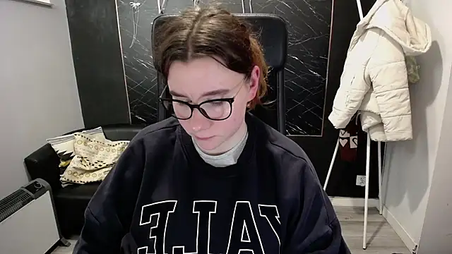 littleviki7 live sex cam