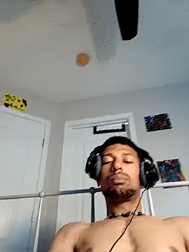 BigPrettyDick777 live sex cam