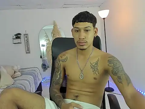 slim_master12 live sex cam