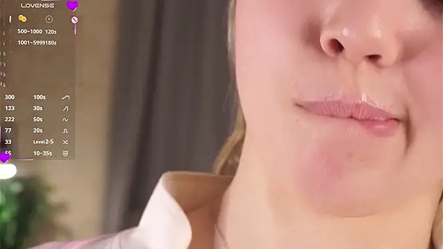 KarynPettas live sex cam