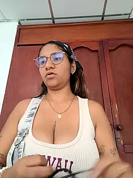 Sofythom1's cam snapshot