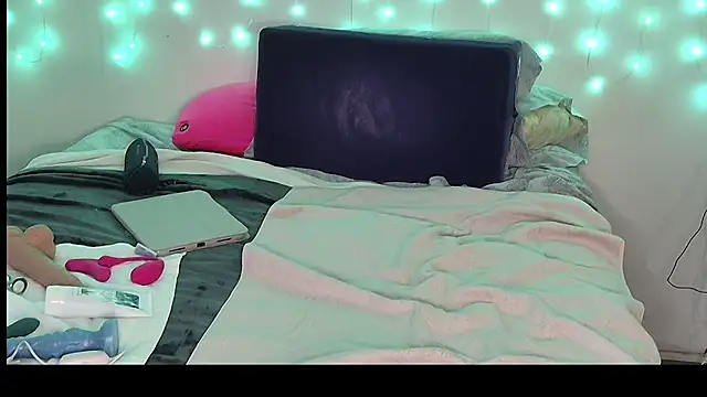 luvely_gurl's cam snapshot