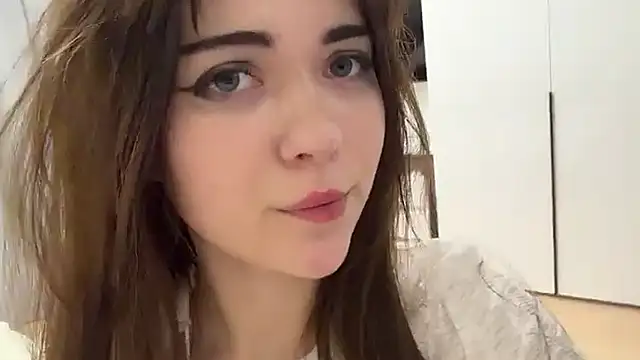 GuyedTheobid live sex cam