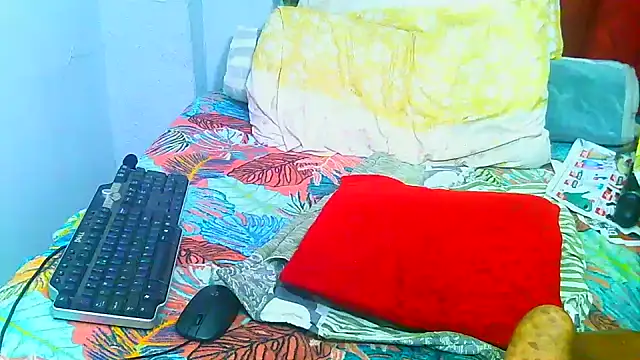 freaky_naughty's cam snapshot