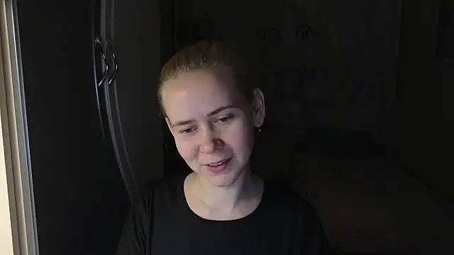 Riley_Roo's cam snapshot