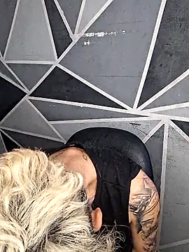 megan_cr's cam snapshot