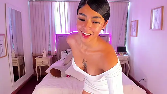 nia-malkova's cam snapshot