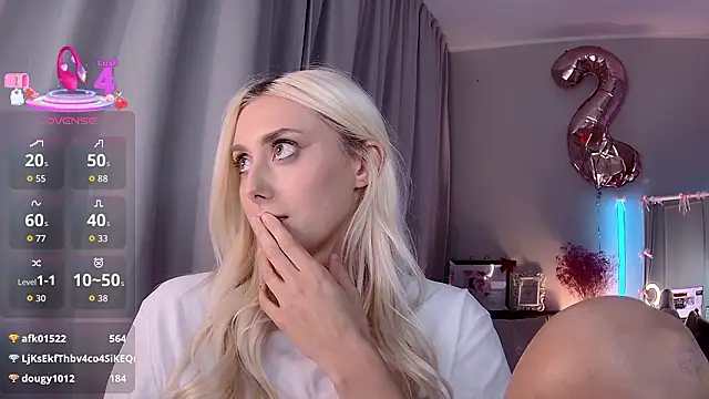 LoryWood's cam snapshot