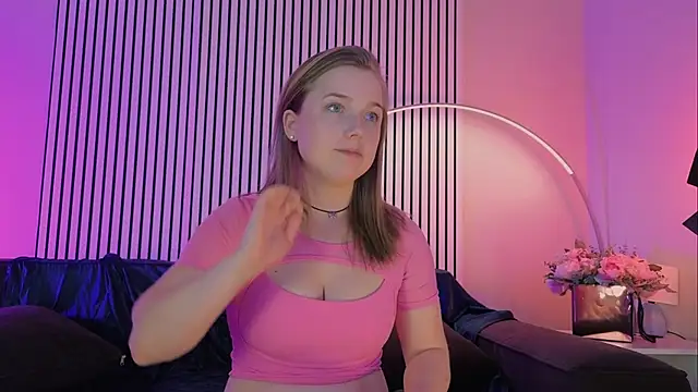 mary_ton's cam snapshot