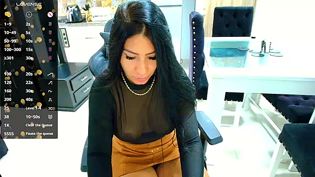 Pamela-fit's cam snapshot