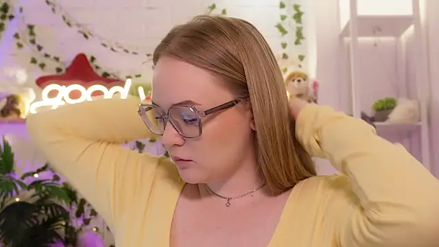 MonicaAsis's cam snapshot