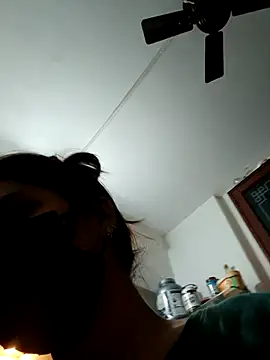 shilpa-singh's cam snapshot