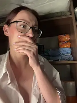 RussianGirls_'s cam snapshot