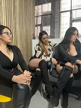 Antonella_Julieta live sex cam