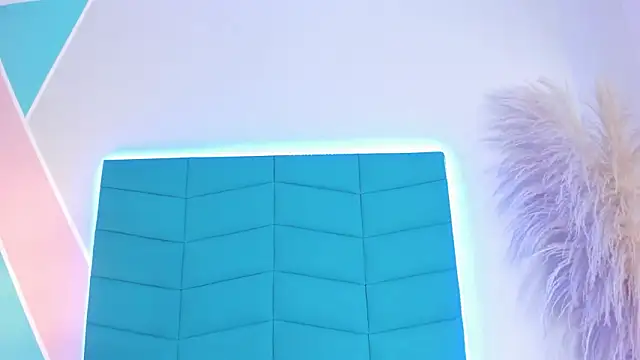 mara_winters_'s cam snapshot