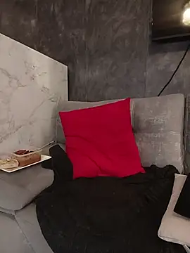 IsisBlake's cam snapshot