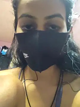 Thaper_Meera2's cam snapshot