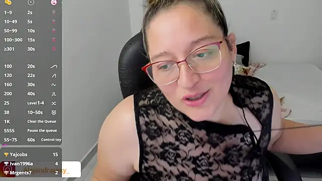 alejandra_milf_'s cam snapshot