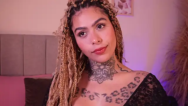 curvyliciousss's cam snapshot