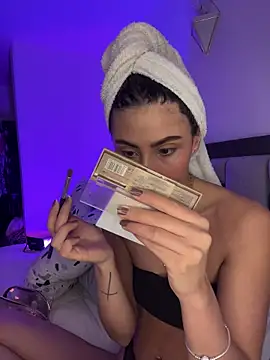 Ameellie's cam snapshot