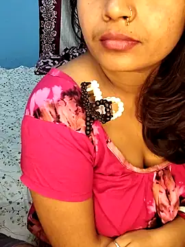 Naughty-Chaaya live sex cam