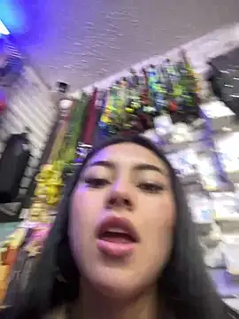 emily_24x live sex cam