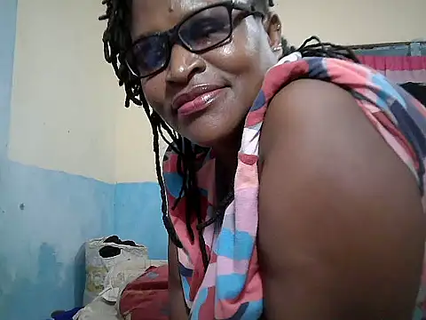 sexy_bigboobss's cam snapshot