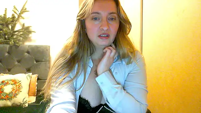 SusanCurt's cam snapshot