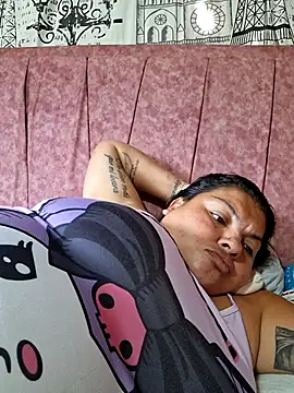 chubby_sexy_big_tits's cam snapshot